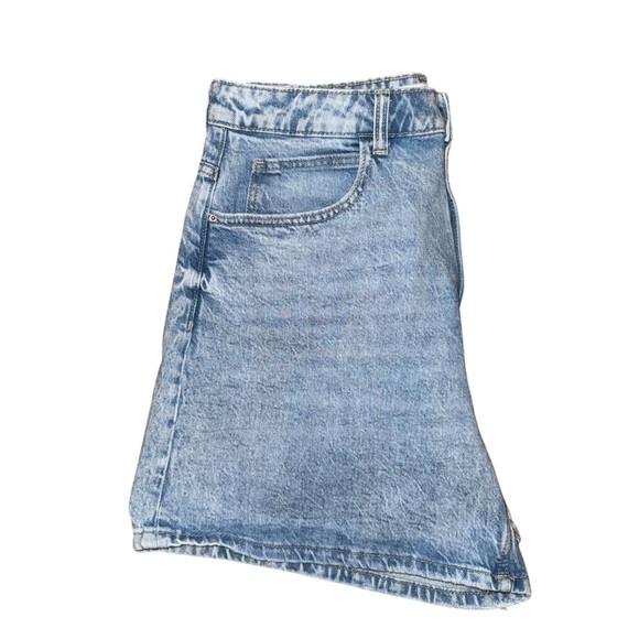 ZARA Classic Mom Fit High Waist Rise Denim Jean Shorts Acid Wash Size 10 - Picture 7 of 15